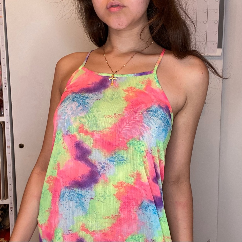 Multicolored SprayPaint Pattern Tank Top - Picture 6 of 8